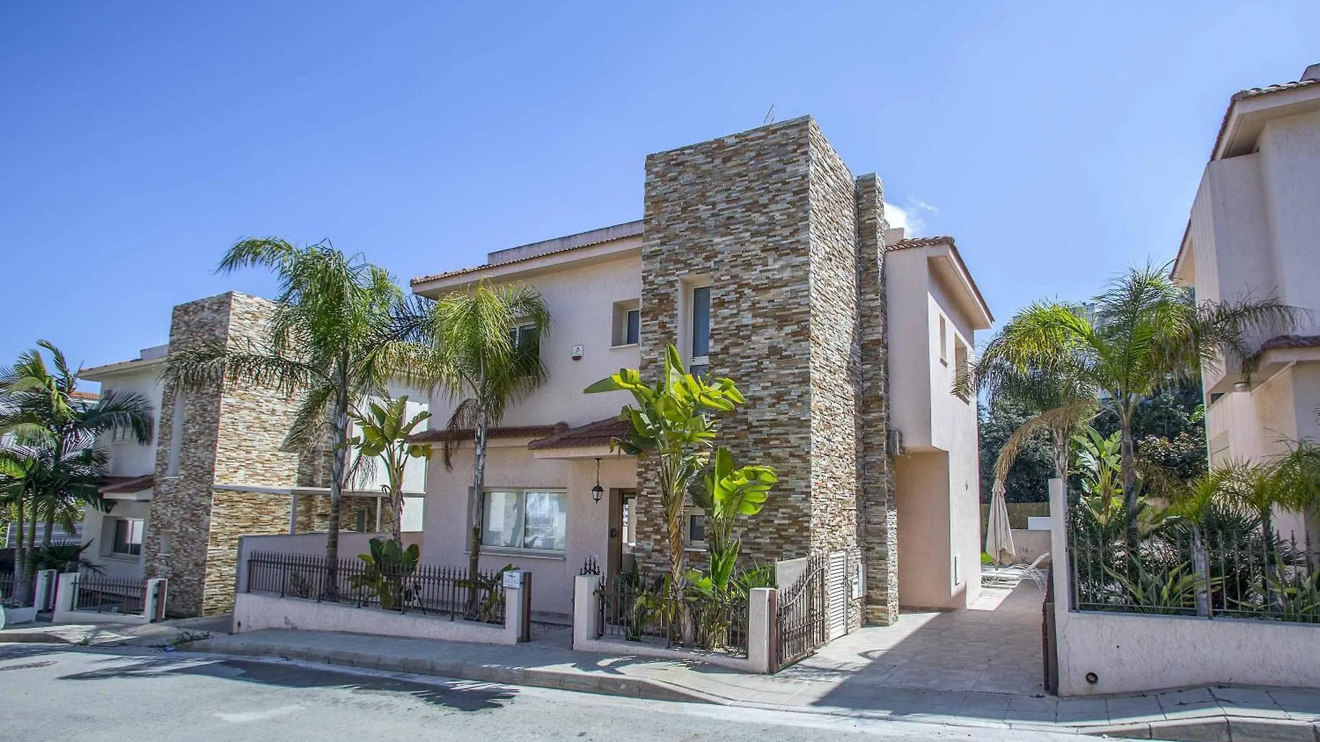 Villa Michelle 10 بروتاراس